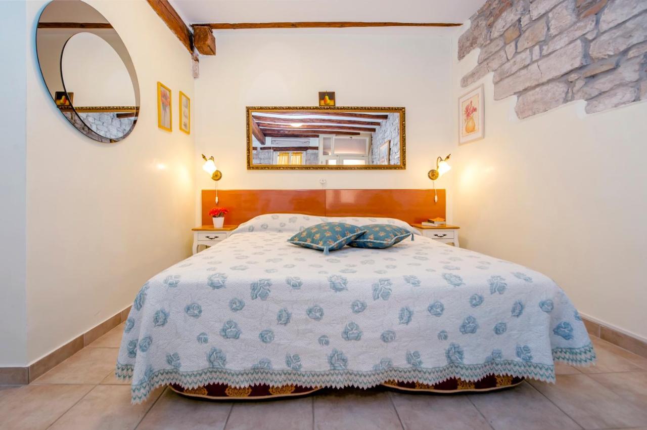 Guest House Sotto I Volti Centro Storico Ρόβινι Εξωτερικό φωτογραφία