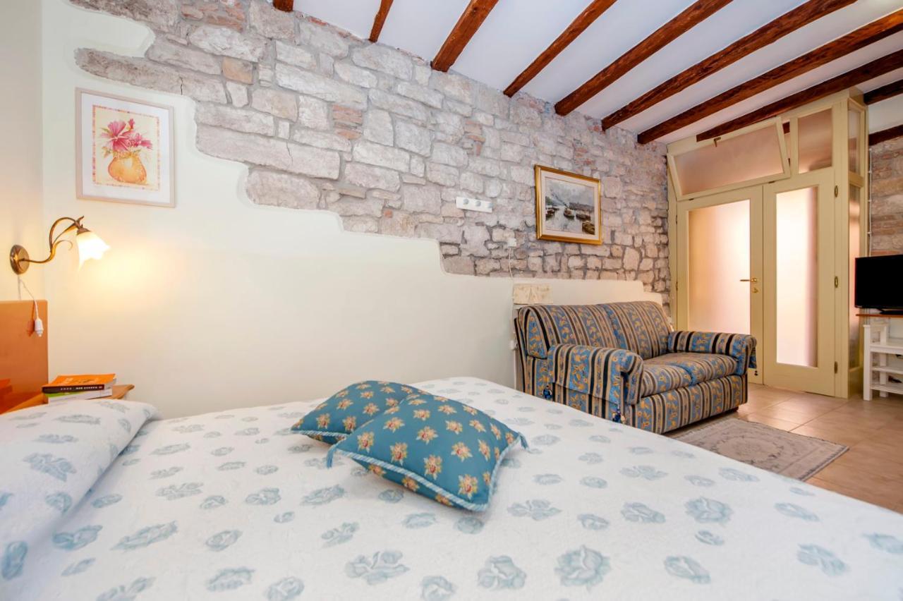 Guest House Sotto I Volti Centro Storico Ρόβινι Εξωτερικό φωτογραφία