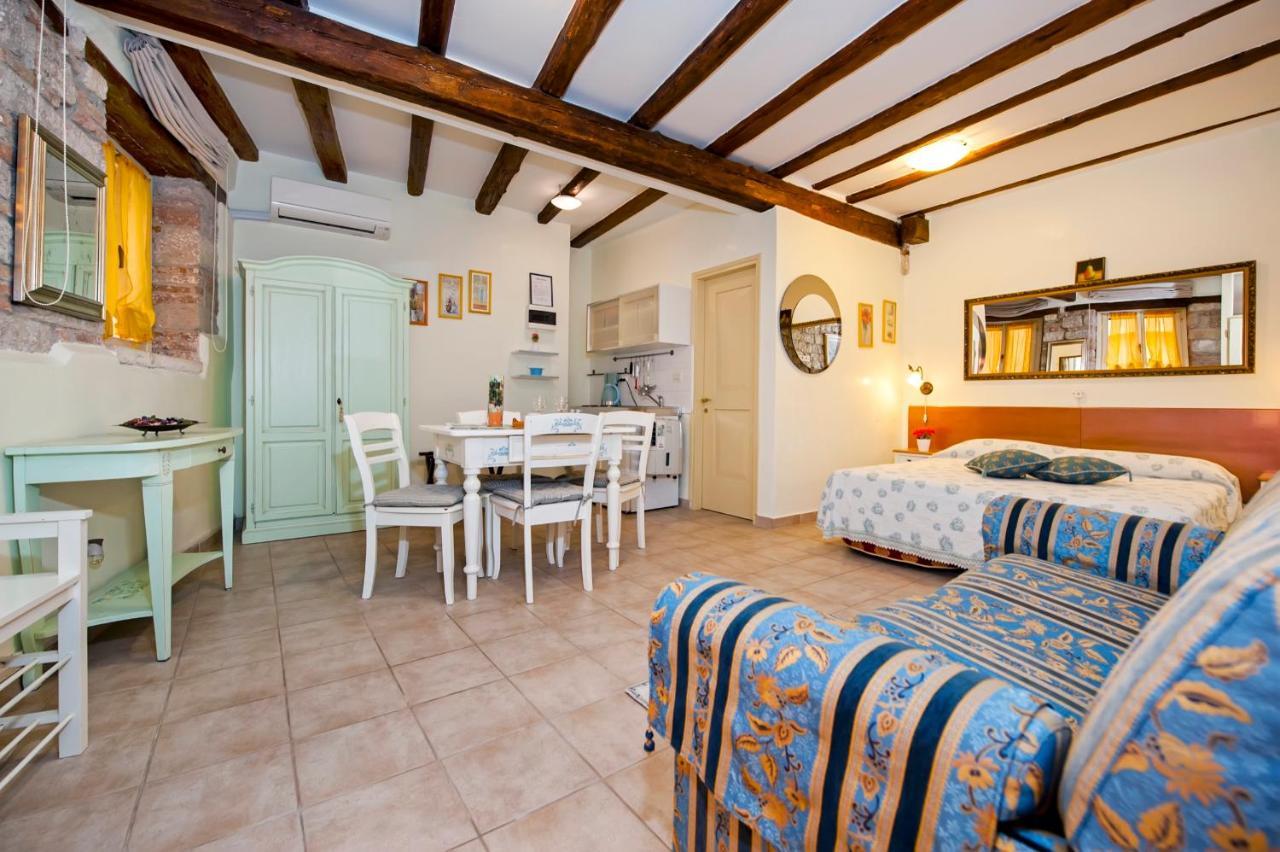 Guest House Sotto I Volti Centro Storico Ρόβινι Εξωτερικό φωτογραφία
