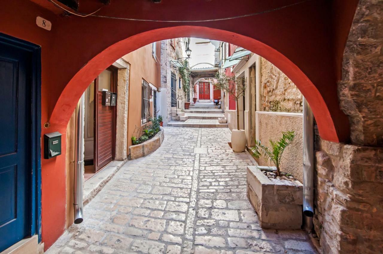 Guest House Sotto I Volti Centro Storico Ρόβινι Εξωτερικό φωτογραφία